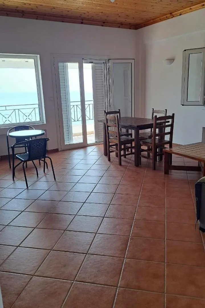 Villa Eleni Himare Apartment